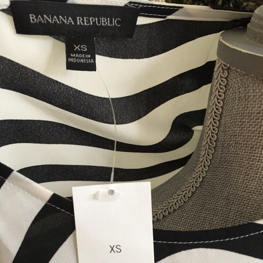 New - BR blouse - Picture 4 of 4